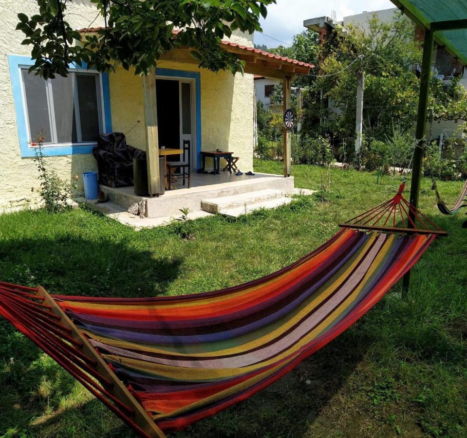 Elbasan Backpacker Hostel Elbasani Exterior foto